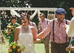 Sarah-Fountain-WEdding-Feature