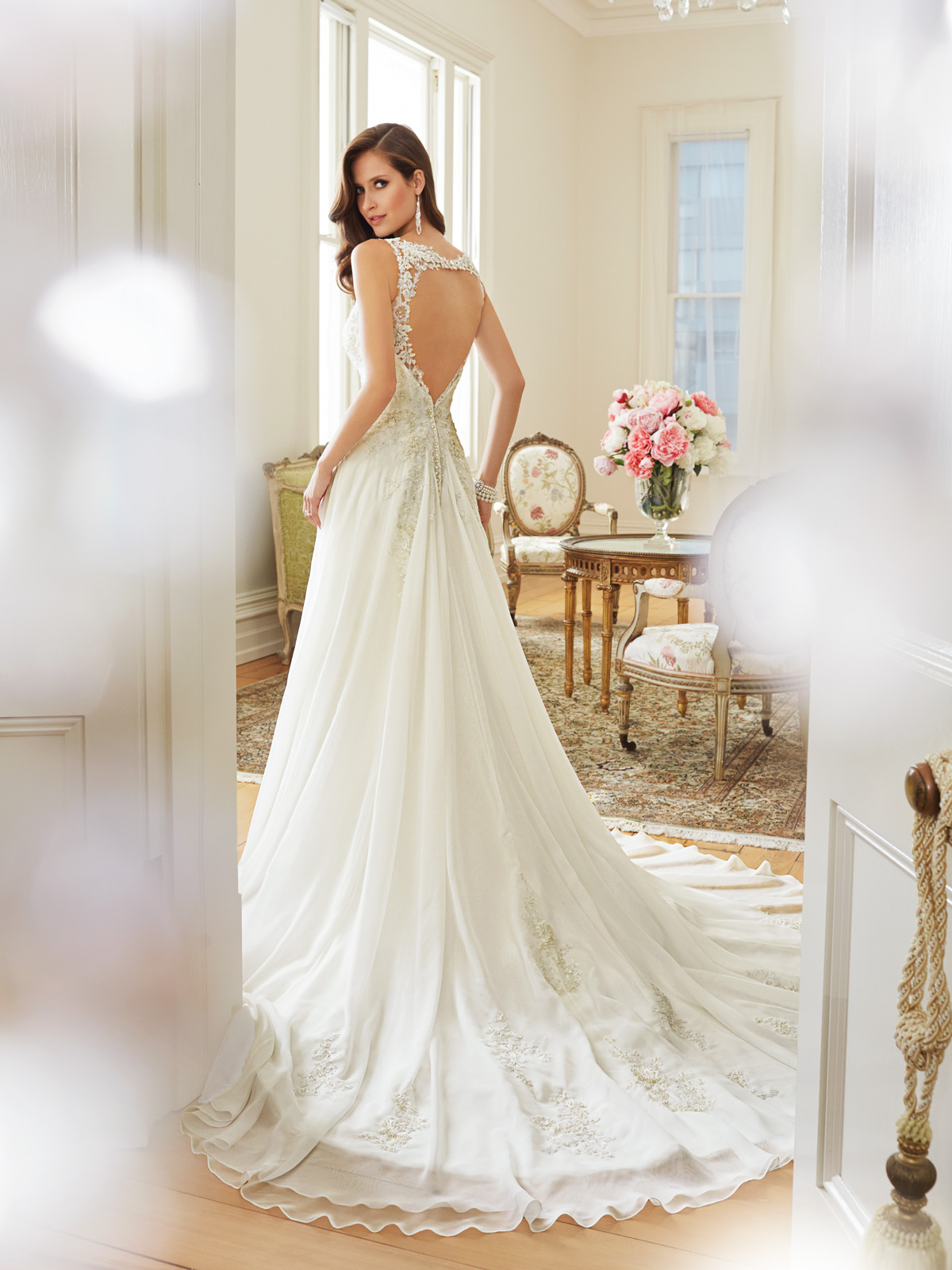 25 Best Modern Wedding Dress Designers