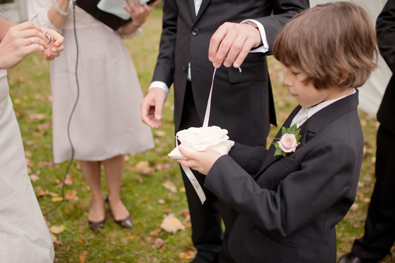 Pageboy with ring
