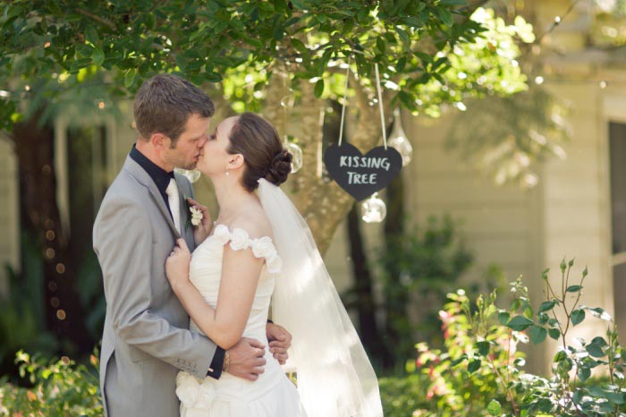 Steven and Corrine share a kiss as a married couple