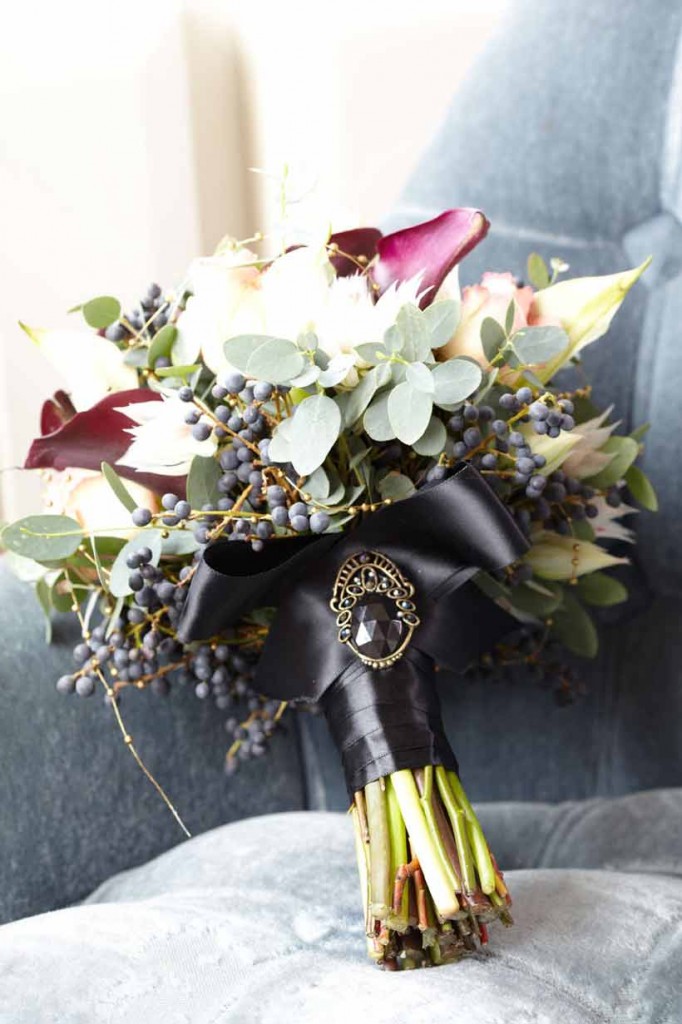 Wedding flowers made easy! Modern Wedding