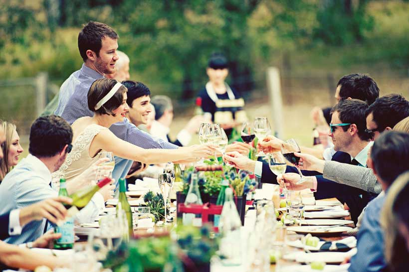 Wedding party- garden wedding