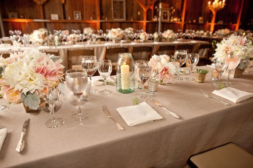 Inspiration: Wedding Table Decorations - Modern Wedding Inspiration: Wedding Table Decorations - Modern Wedding