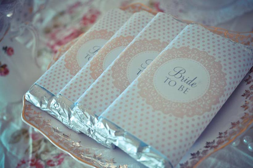 'Bride To Be' Chocolate - Pretty Little Vintage Bridal Shower