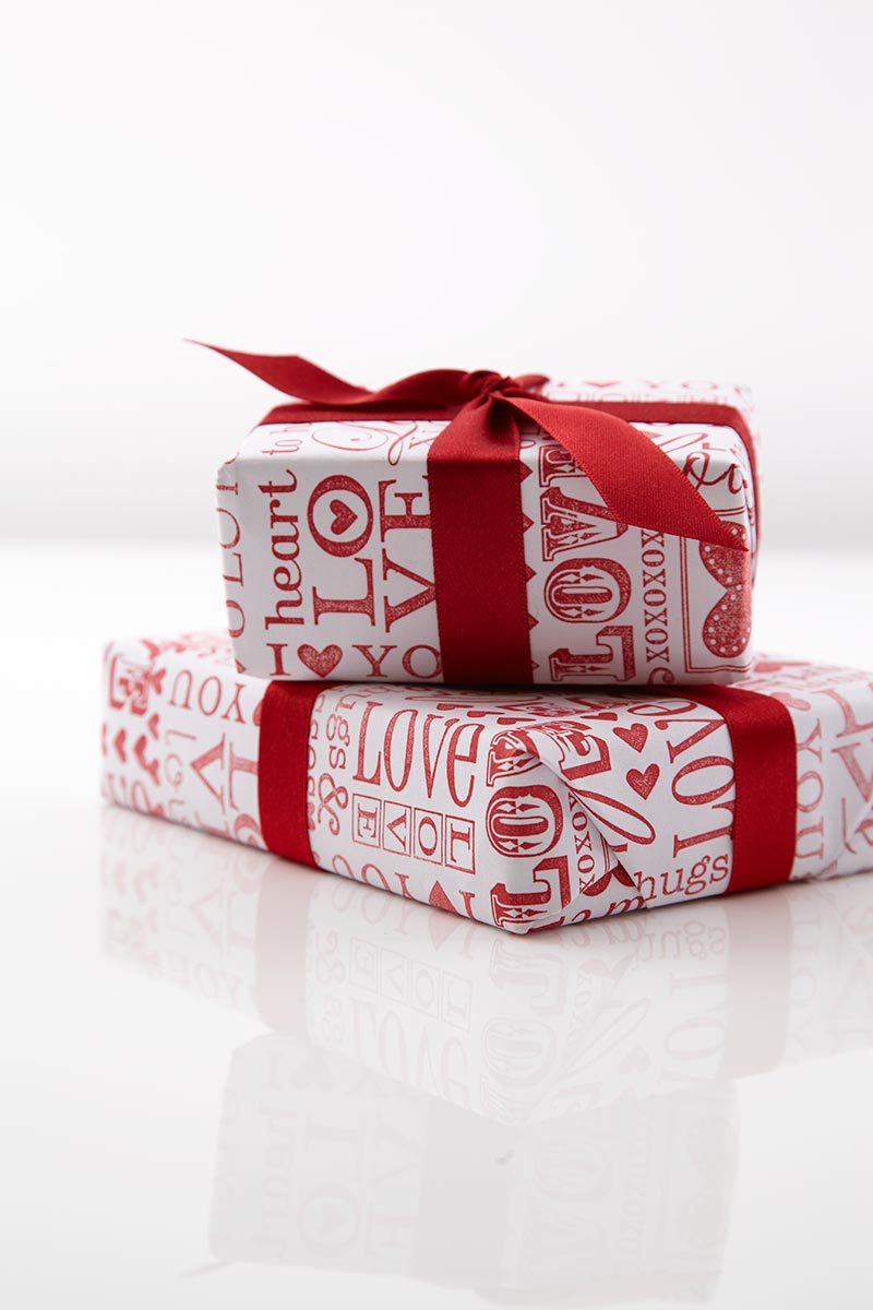 Valentines DIY - Love gift wrap