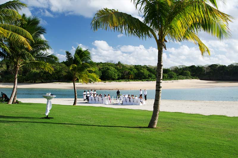 Beach Wedding Ceremony at Intercontinental Fiji Golf Resort and Spa 