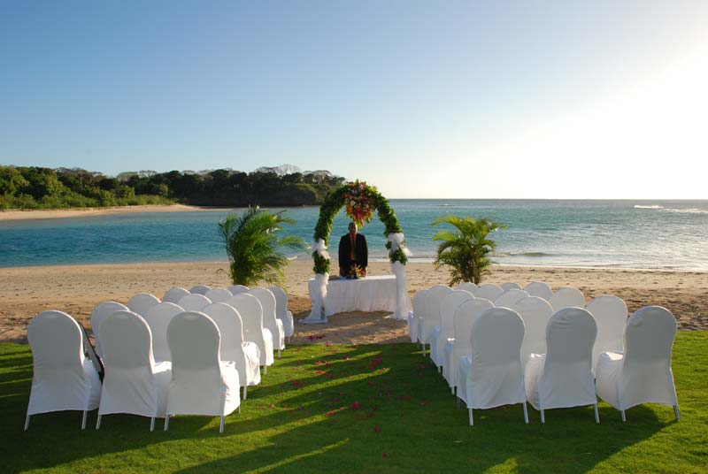 Beach Wedding Ceremony at Intercontinental Fiji Golf Resort and Spa Beach Wedding Ceremony at Intercontinental Fiji Golf Resort and Spa 