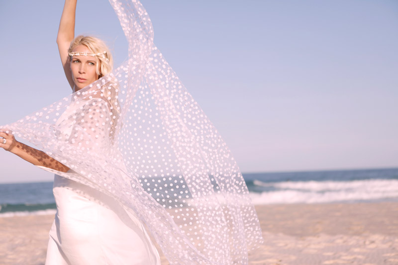 Veil for a Beach Wedding - Milque Photography