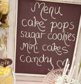 DIY-wedding-chalkboard