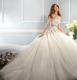 Bridal-Gowns-Demetrios