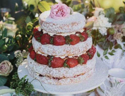 Wedding-cake-feature