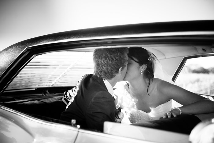 Wedding-Kiss