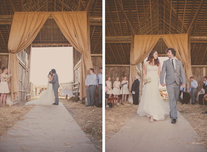 barn-wedding-ceremony