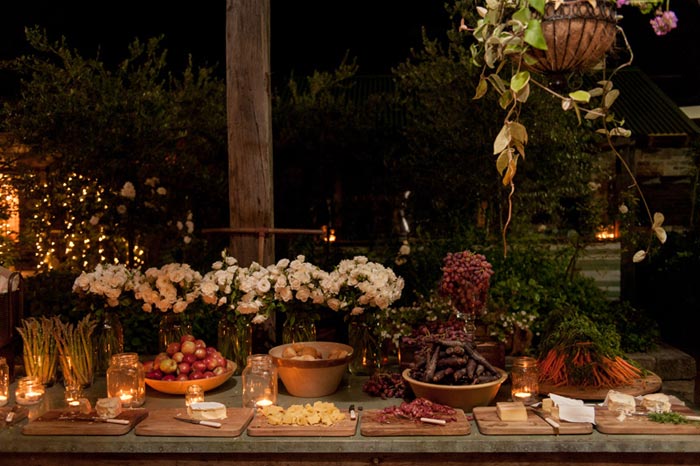 Wedding-food-table
