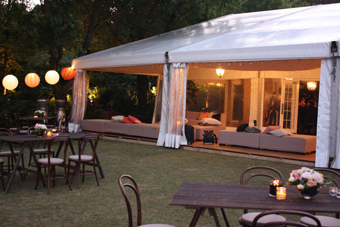 YES-wedding-outdoor-lounge