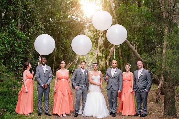 Wedding Photography Ideas - Use balloons