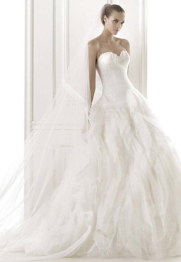 Pronovias 2015 Dreams Collection Begonia Wedding Gown
