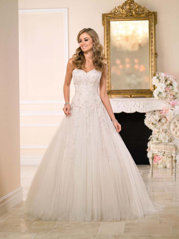 Stella York Wedding Dress 6026 Dress