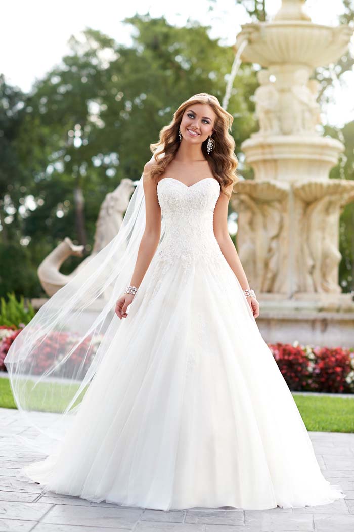 Stella York Wedding Dress 6026