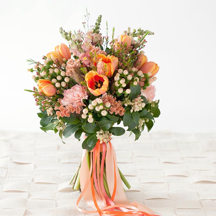 Pretty-Wedding-Bouquet-by-Peonies
