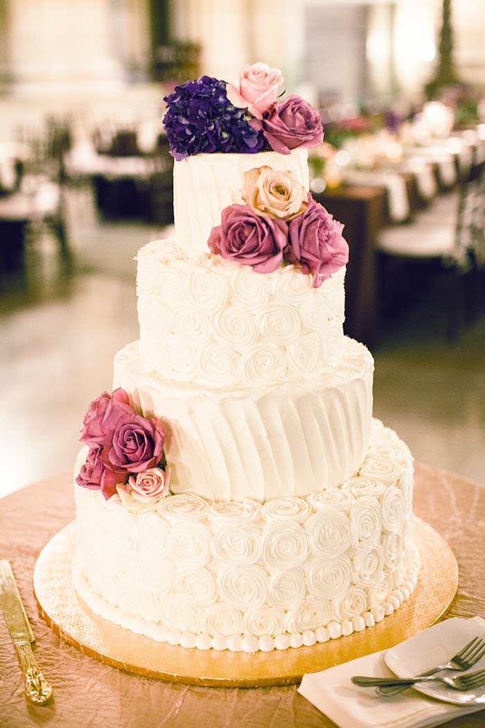 Photography Lauren Gabrielle - Michael Angelos Bakery - 20 Pretty Floral Wedding Cakes - Piped Roses Wedding Cake
