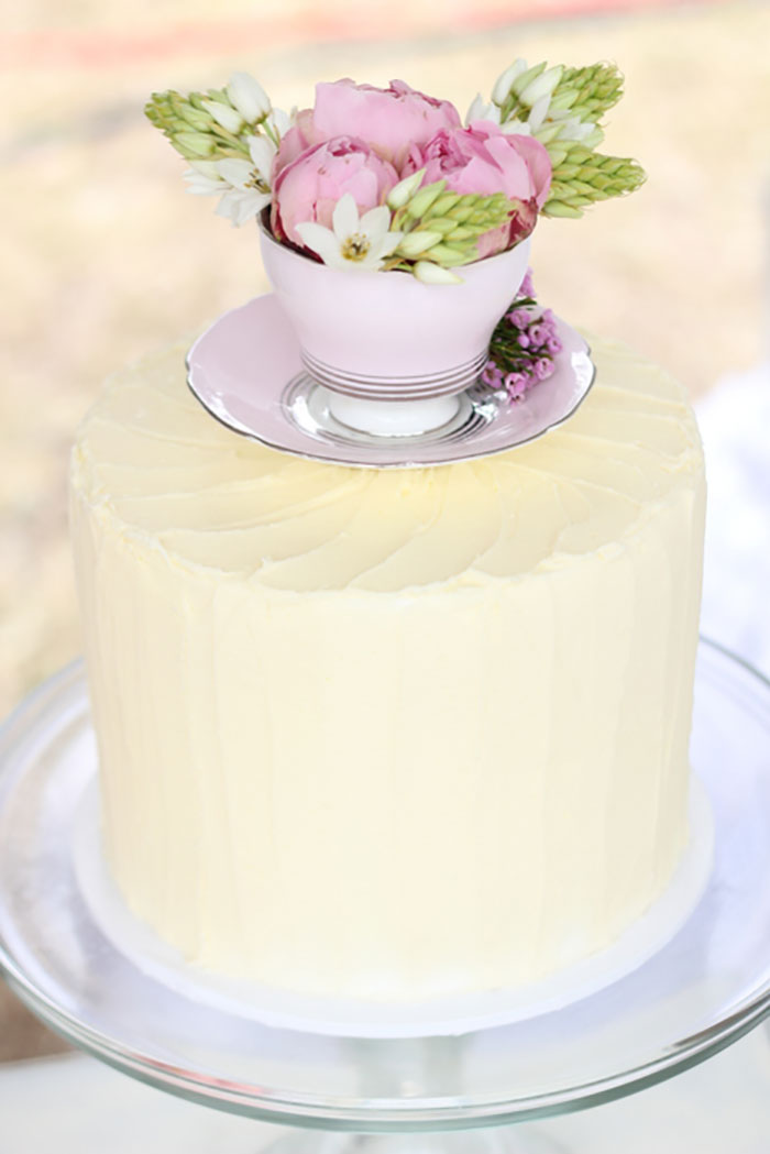 Wild Roses Sweet Style - 20 Pretty Floral Wedding Cakes - Butter Cream Wedding Cake
