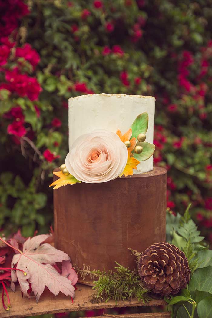 lil elements photography - its a cake thing - 20 Pretty Floral Wedding Cakes - Brown Wedding Cake