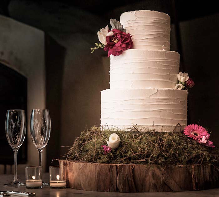 Project Cake - photo by Guy Lerner - 20 Pretty Floral Wedding Cakes - Autumn Style Wedding Cake