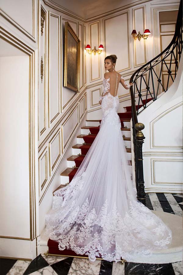 Julie Vino Wedding Dress Train