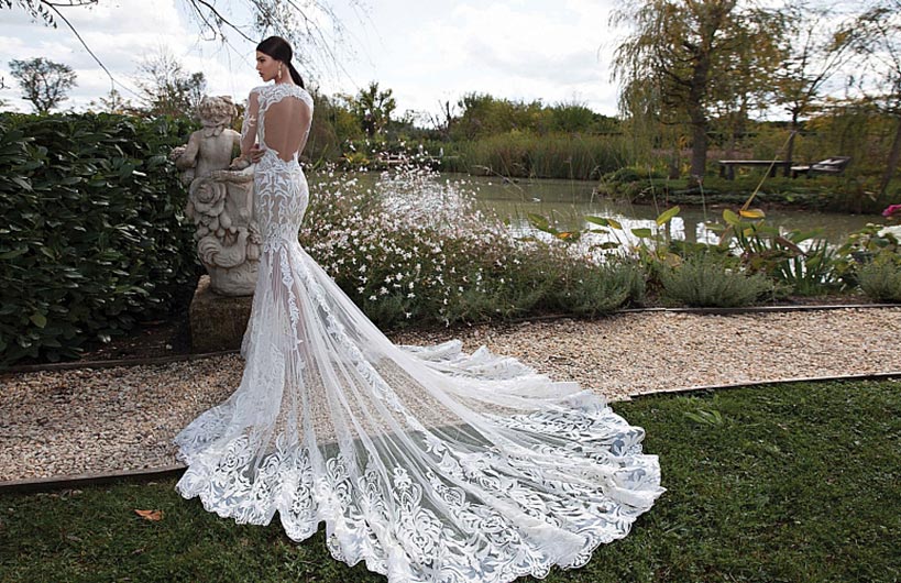 30 + Oh So Beautiful Wedding Dress Trains