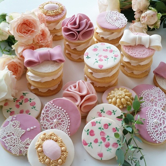The Best Wedding Instagrams - Wedding Cakes
