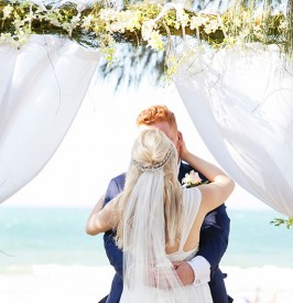 Beachside Wedding in Noosa