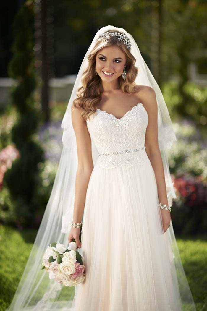 stella york, detail, lace, bride, weddings 