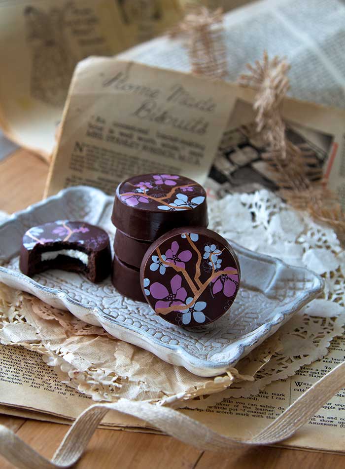 Mint Chocolate-covered Oreo Cookies Wedding Bomboniere