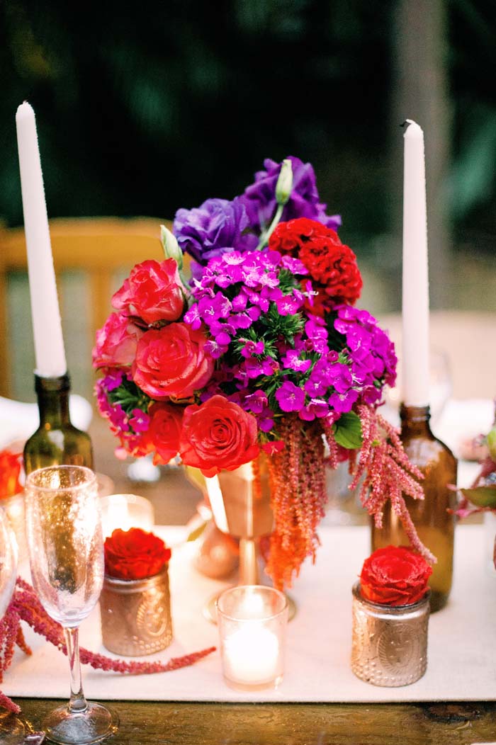 Rustic Wedding Table Setting Flowers