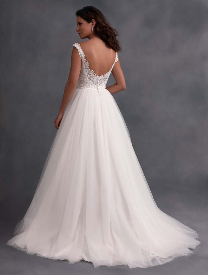 Details about   Ivory/Red Beaded Slim Princess Bride's Wedding Dresses Bridal Ball Gowns 