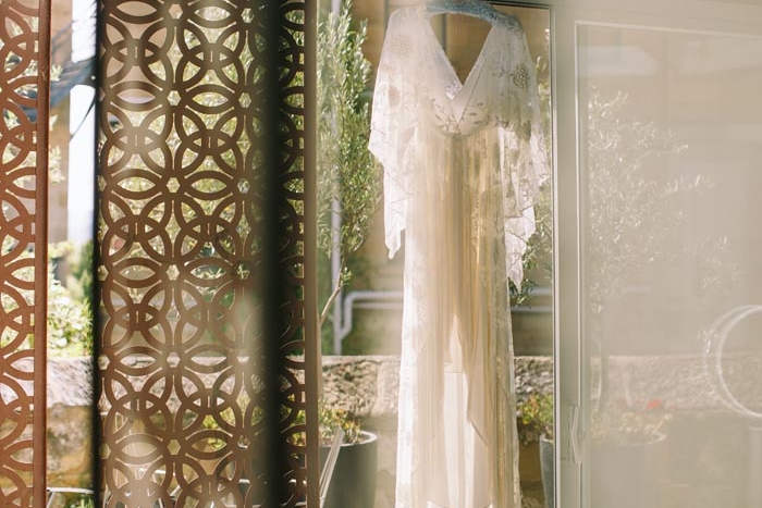 Bohemian Meets Rustic Wedding Style - Modern Wedding