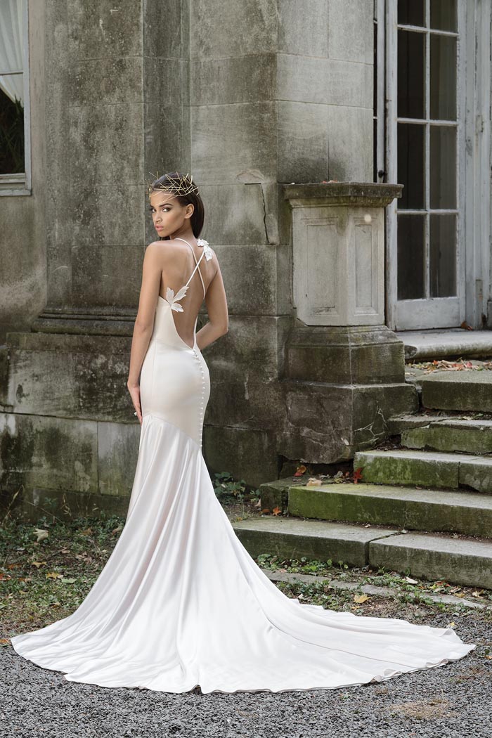 Justin Alexander Signature Collection Bridal Gown Backless