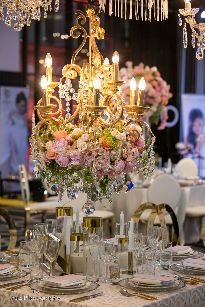 Uber Luxe Styling Tips from Doltone House Flower Light