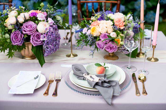 4 Ways To Decide Your Wedding Colours