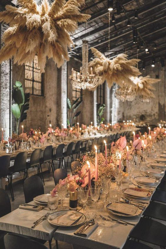 How To Include Pampas Grass In Your Wedding Decor - Modern Wedding