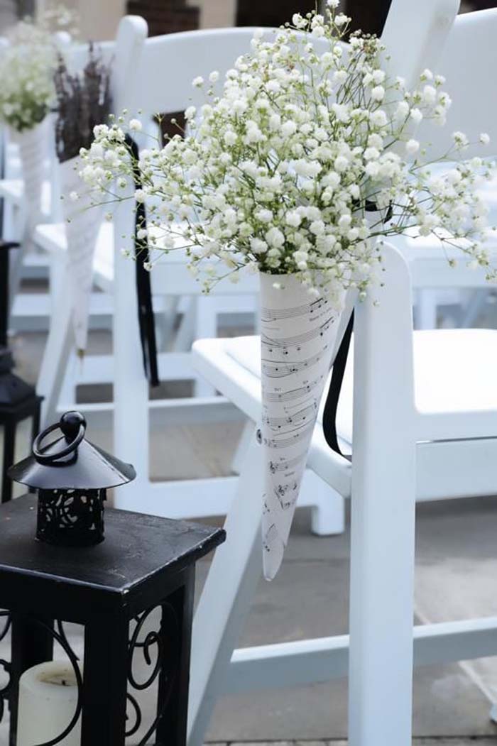 cono de flores estilo pasillo para bodas
